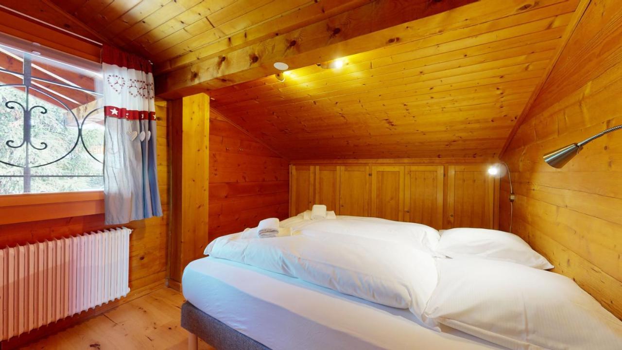 With Spectacular View Of The Peaks Crans-Montana